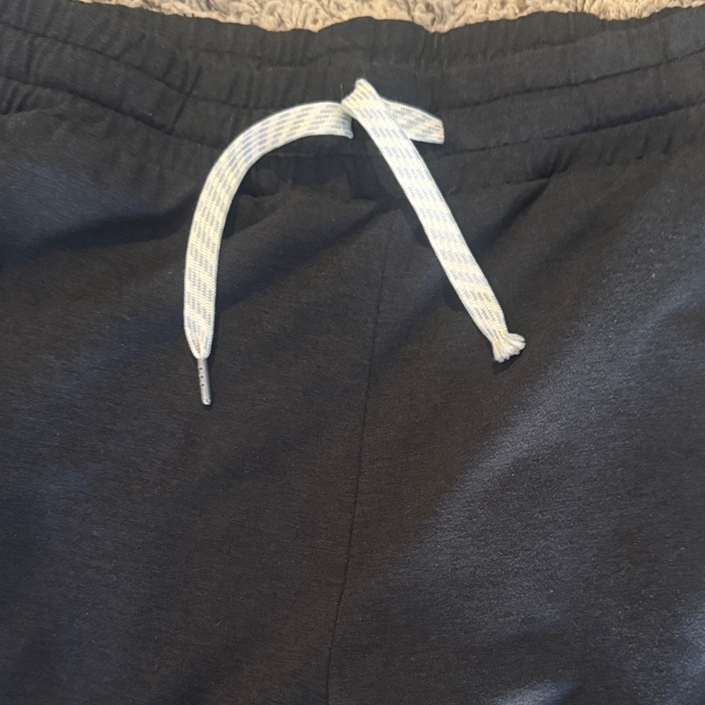 Vuori Halo Essential Wideleg Pant - Picture 3 of 4